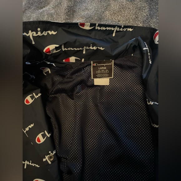 Champion cropped windbreaker jacket - Picture 2 of 3